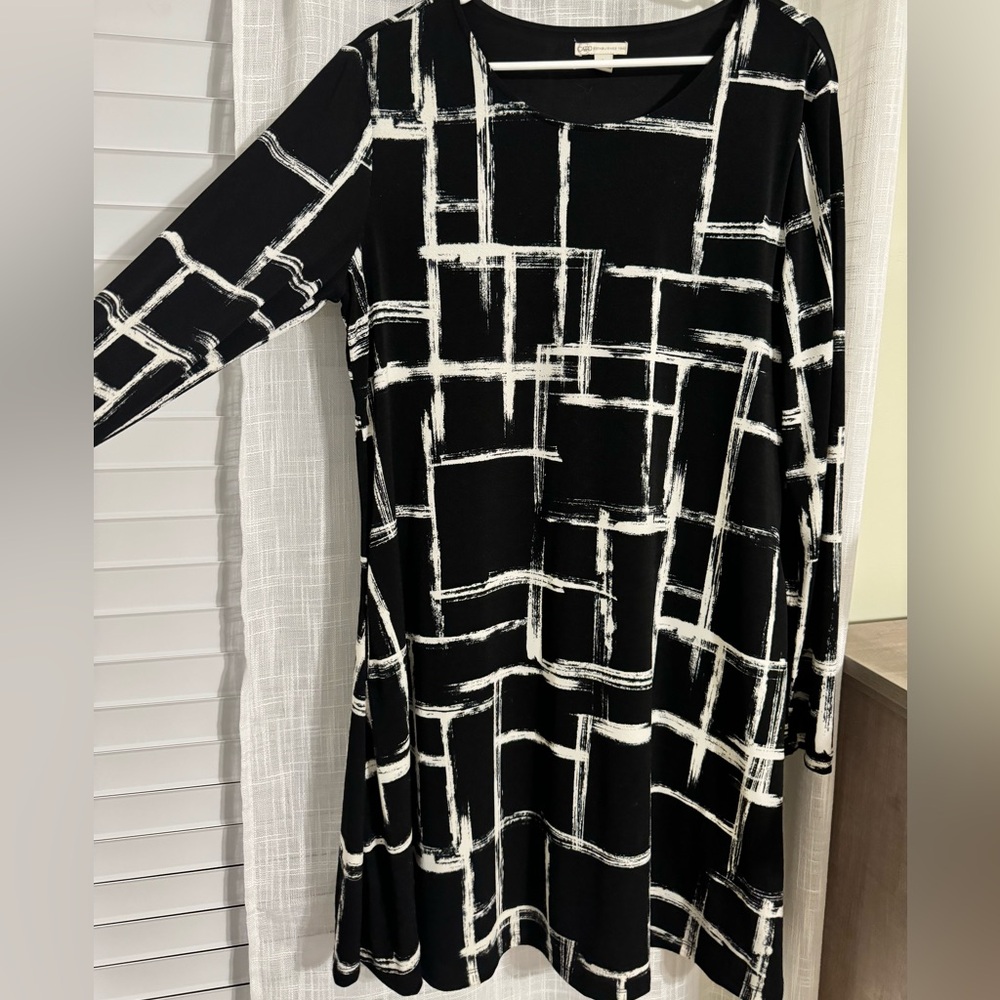 Black and white CATO dress